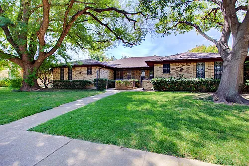 6328 Rincon Way Photo 1