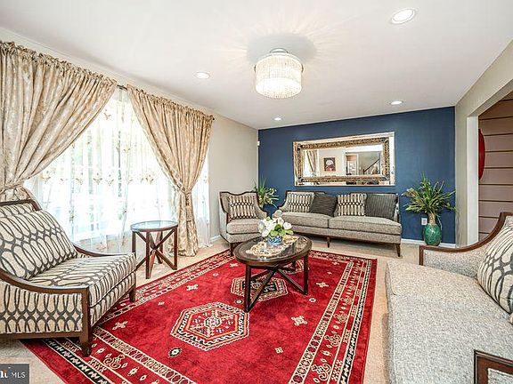 5th image of 7934 Saint George Ct