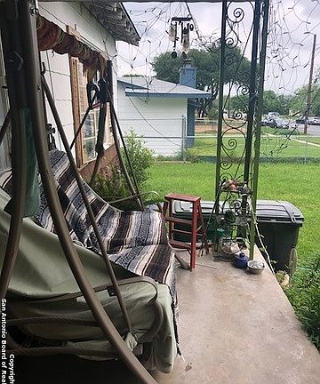 5th image of 2631 Cincinnati Ave