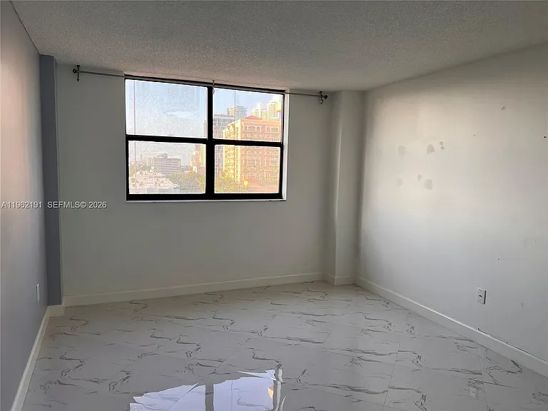 210 174th St #912 — Photo 13