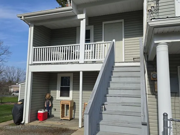 54 W Main St, 54 W Main St #C, Fayetteville, PA 17222