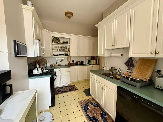1693 Beacon St #2 — Photo 7