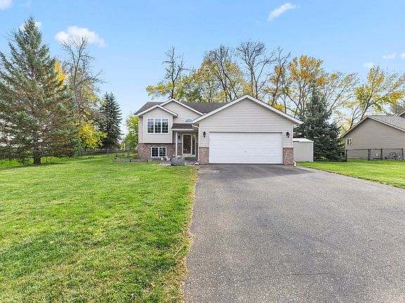 3rd image of 205 Carissa Ln SW
