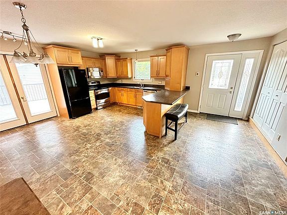 3rd image of 508 11th St NE