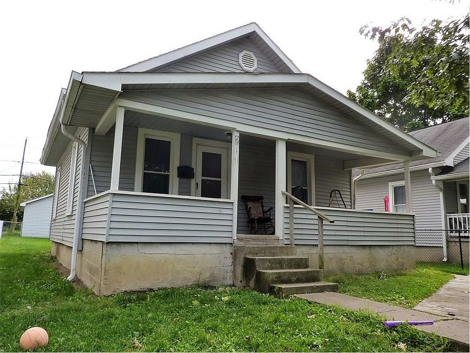 2nd image of 2015 Adams St