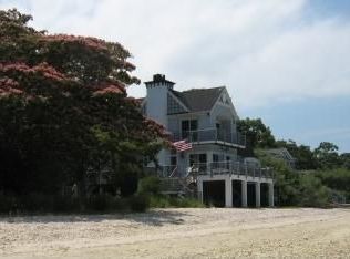 39 Bay Ave, Sag Harbor, NY 11963