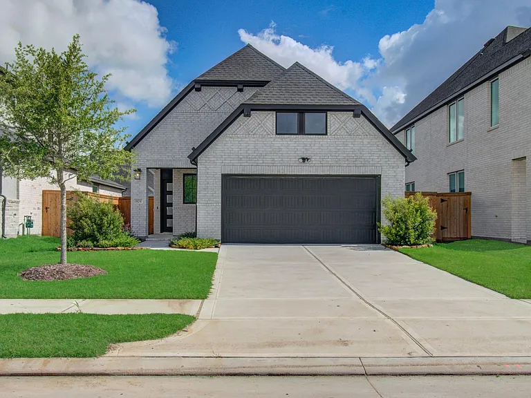 18230 Hibiscus Crescent Ln — Photo 3