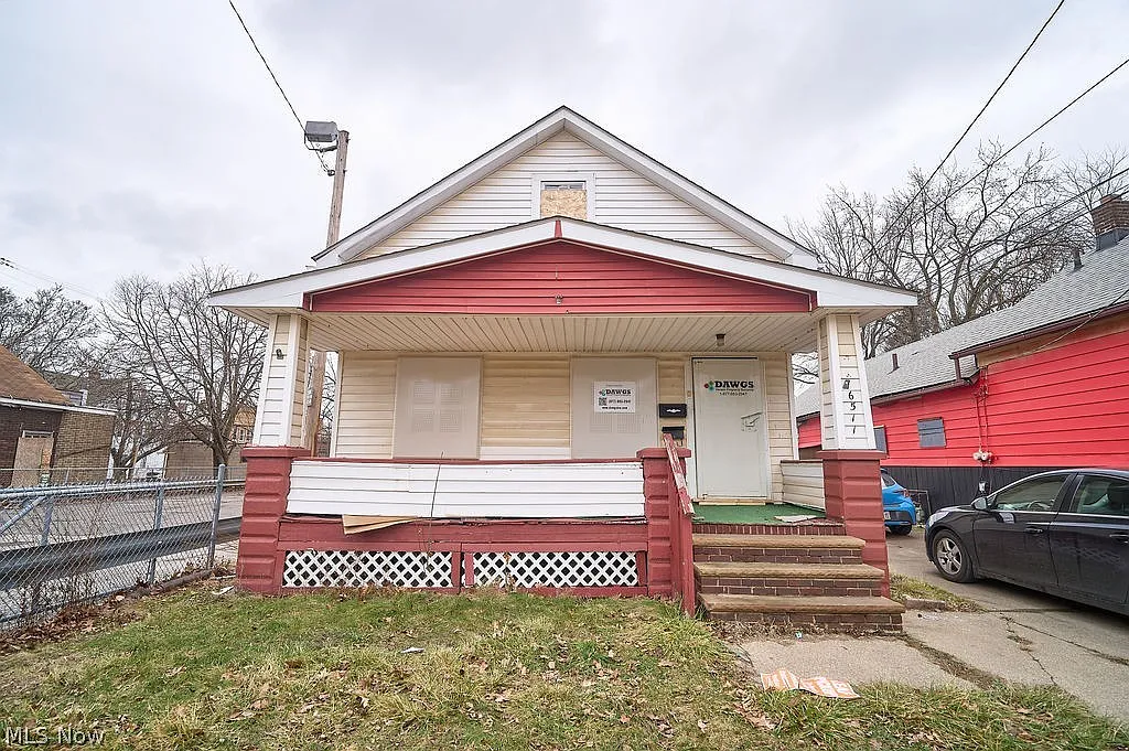 6511 Fullerton Ave photo 1