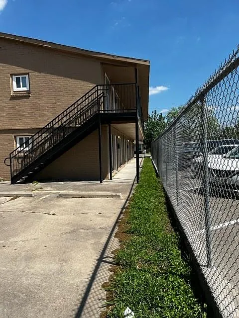 Building Photo - 514 Houston St #6