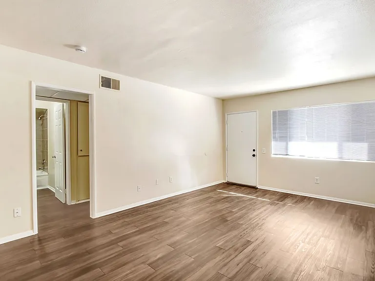 1436 Seventh St — Photo 14