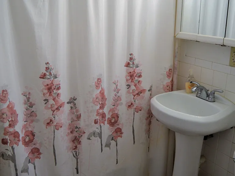 37 Egremont Rd #2 — Photo 7