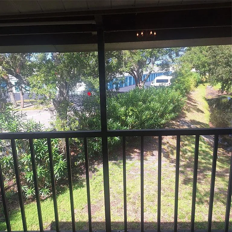 2 bed, 2.0 bath, 888 sqft, $1,800 — Photo 4