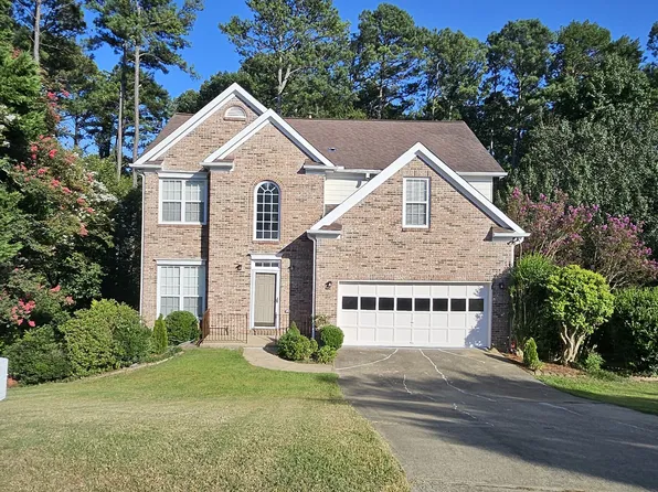 1708 Kings Cross Ct, Hoschton, GA 30548