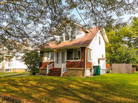 4th image of 48 Hillsdale Ave