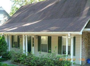 202 Avon Cir W, Daphne, AL 36526