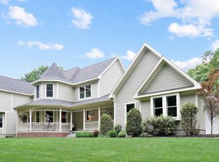 12 Pond Ridge Dr, Lewiston, ME 04240