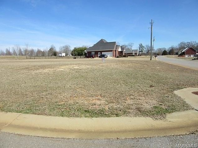 2nd image of Peach Tree Dr