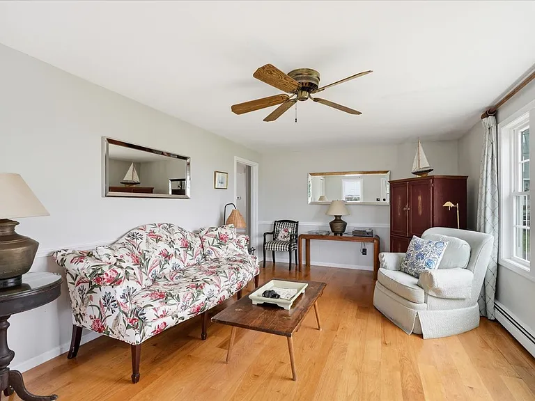 23 Morton Pl — Photo 4