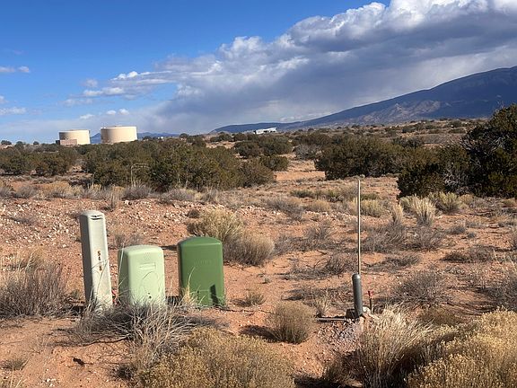 3rd image of 5408 Bachmann Ct Ne