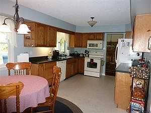 3rd image of 91 Wertman Ln