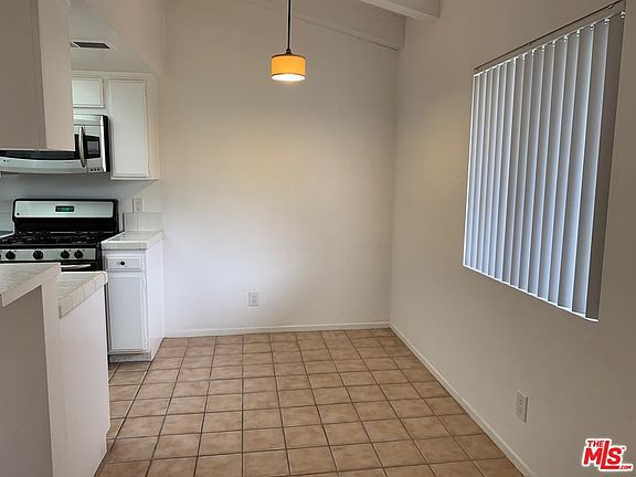 5th image of 2700 Cahuenga Blvd E APT 3306