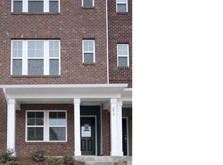 3015 Summerhouse Rd, Cary, NC 27519