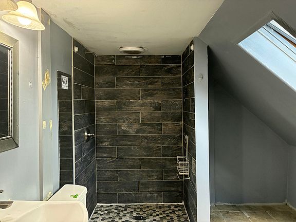 3rd image of 31 Shackford Street
