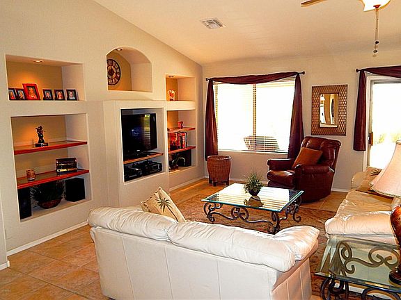 5th image of 451 W Cherrywood Dr