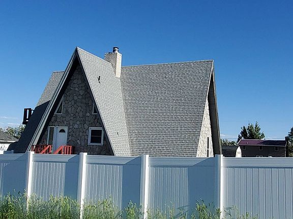 2nd image of 289 Douglas Dr