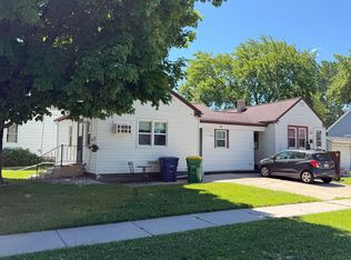 1128 Saint George St, Green Bay, WI 54302