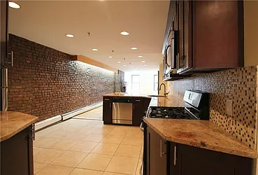 Rented by R New York