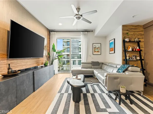 903 S New Hampshire Ave #301, Los Angeles, CA 90006