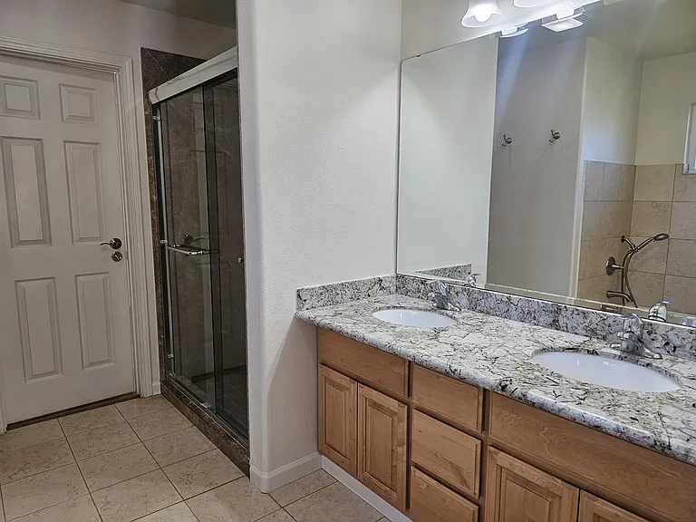 3432 Elaine Dr — Photo 10