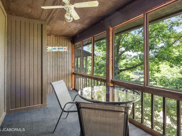 19 Catalpa Ct #2C, Lake Ozark, MO 65049