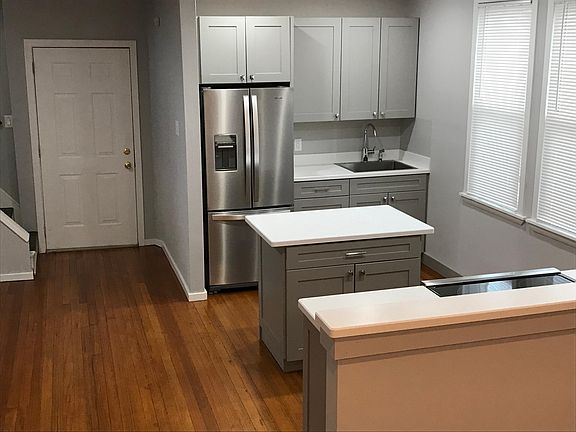 4th image of 3101 Lancaster Ave APT 3