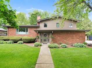 3106 Meadowbrook Dr, Champaign, IL
