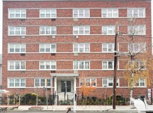 154 Bowers St APT 2D, Jersey City, NJ 07307