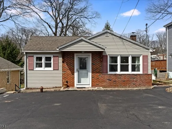 106 Dupont Ave, Hopatcong Boro, NJ 07843