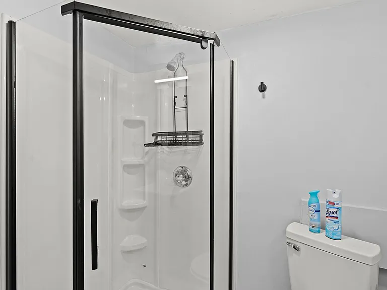 222 W Market St — Photo 15