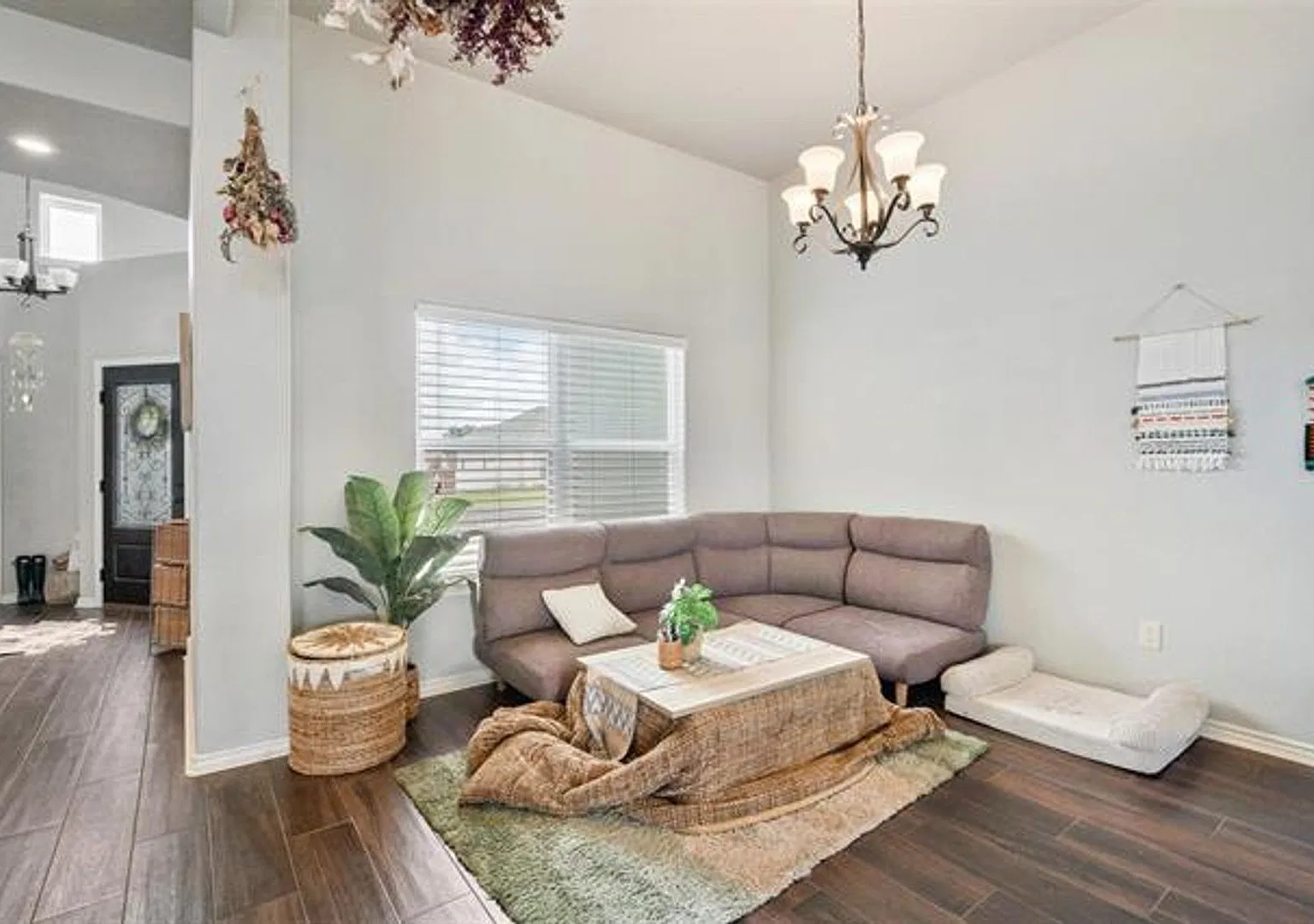 503 Canyon Creek now available for rent — Photo 3