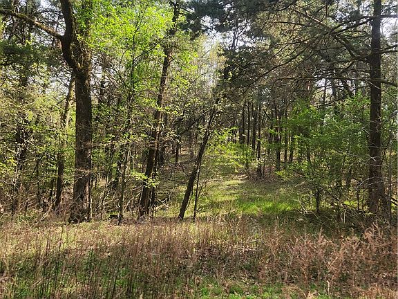 3rd image of Lakeview Dr #7