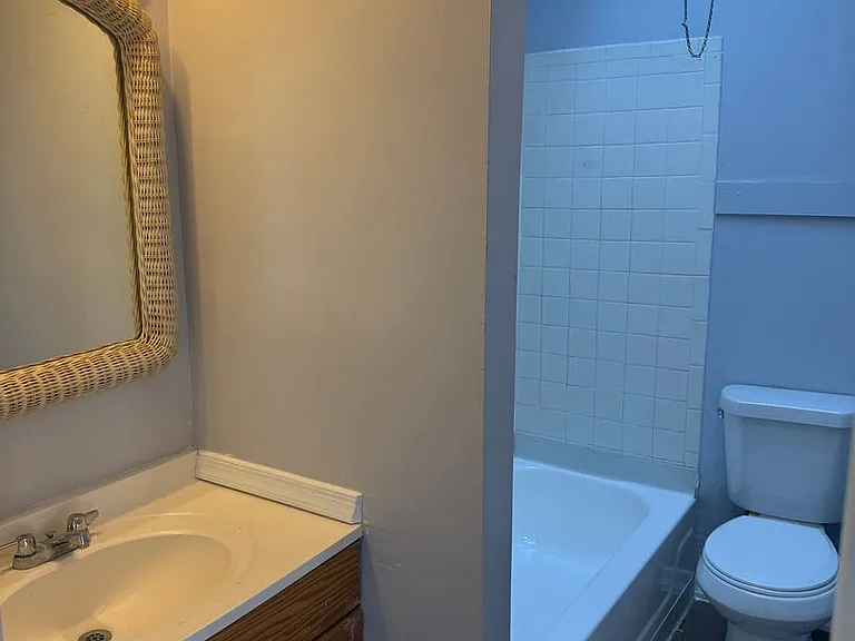 5753 N Beechwood St — Photo 13