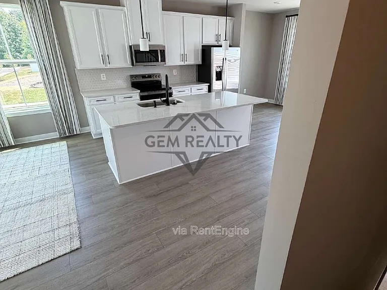 8700 Stevenson Ln — Photo 23