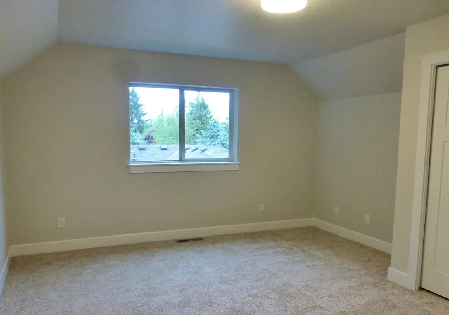 3 Bed / 2 Bath Two-Story Home with 2-Car Garage & A/C — Photo 4