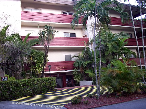 2nd image of 1205 Mariposa Ave APT 201
