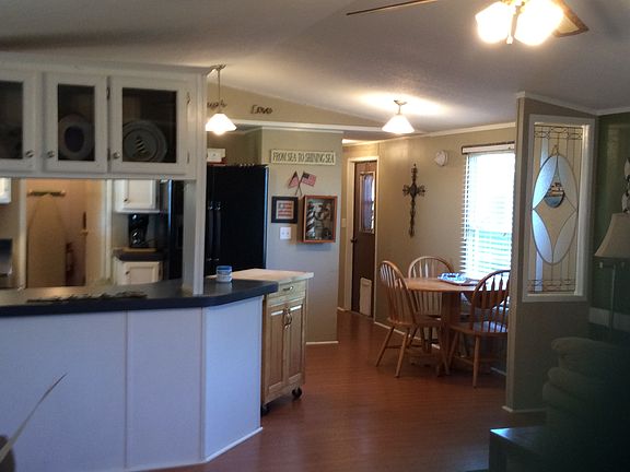 5th image of 1019 W Jefferson Ave