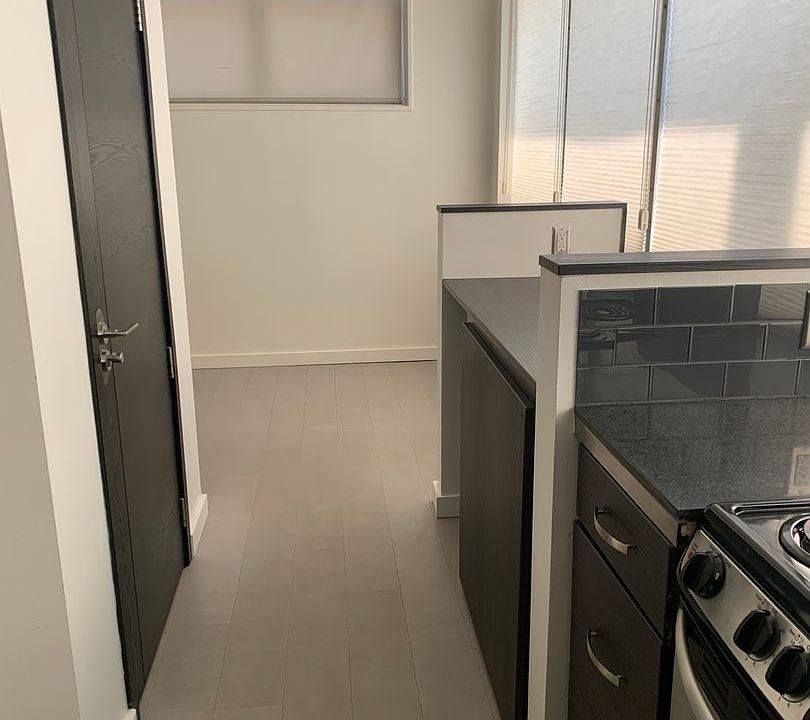 1st image of 877 E Park St APT 107