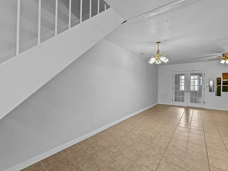 405 Falling Ln #1 — Photo 23