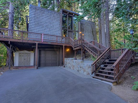 3rd image of 5725 Sacramento Ave
