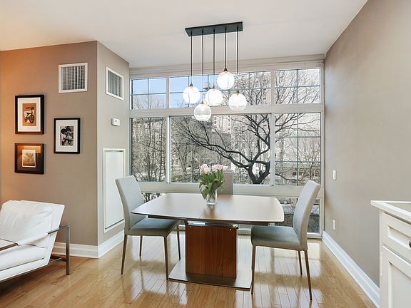 3rd image of 272 W 107th St APT 4B